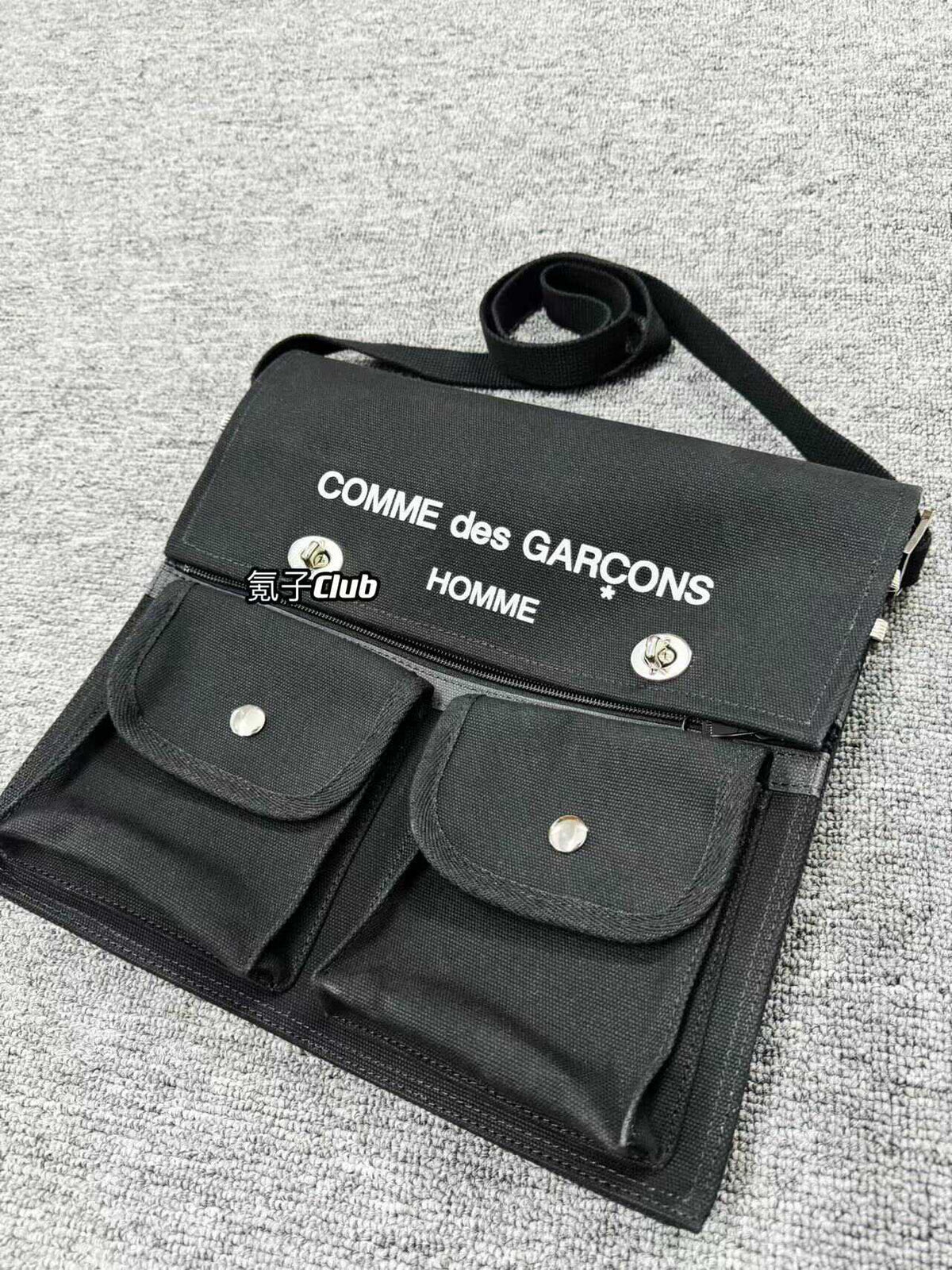 CDG-Vibe Commuter Messenger Bag - Vintage Large-Capacity Crossbody Tote - Black