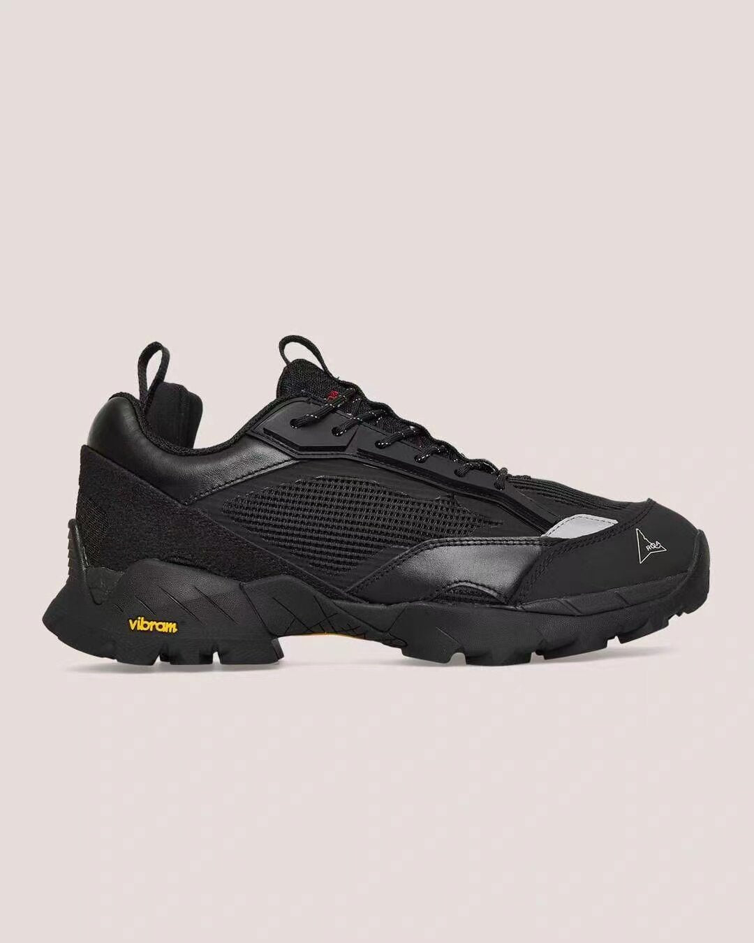 ROA POYANA Chunky Gorpcore Outdoor Boots - Height-Increasing Hiking Sneakers Size available 36~46 / Mesh reflectivity Black - donclickin