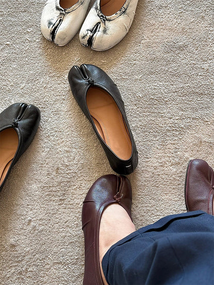 25SS MM6 Classic Slip-On Tabi Shoes - Buttery Lambskin Split-Toe Ballet Flats