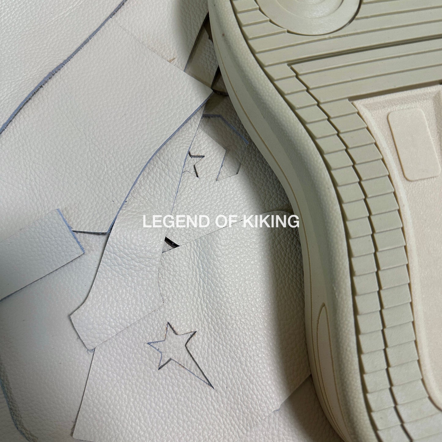 RO High-Top Leather Sneakers - Rick Owens Round-Toe Lace-Ups