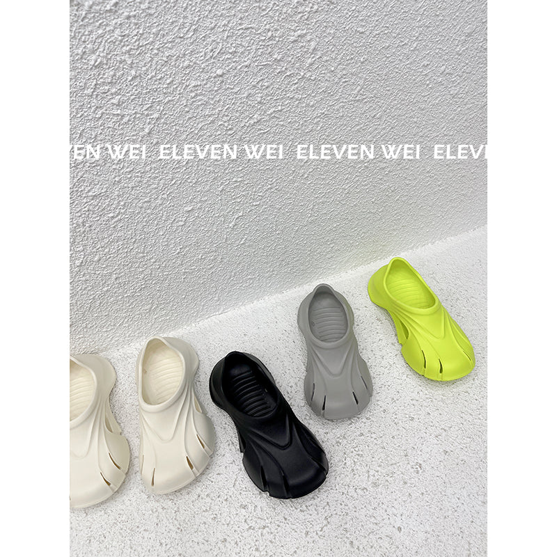 3.18 New Release/ Paris Ultra-Comfort Thick Sole Sandals Couples’ Beach Clog Crocs Men Women