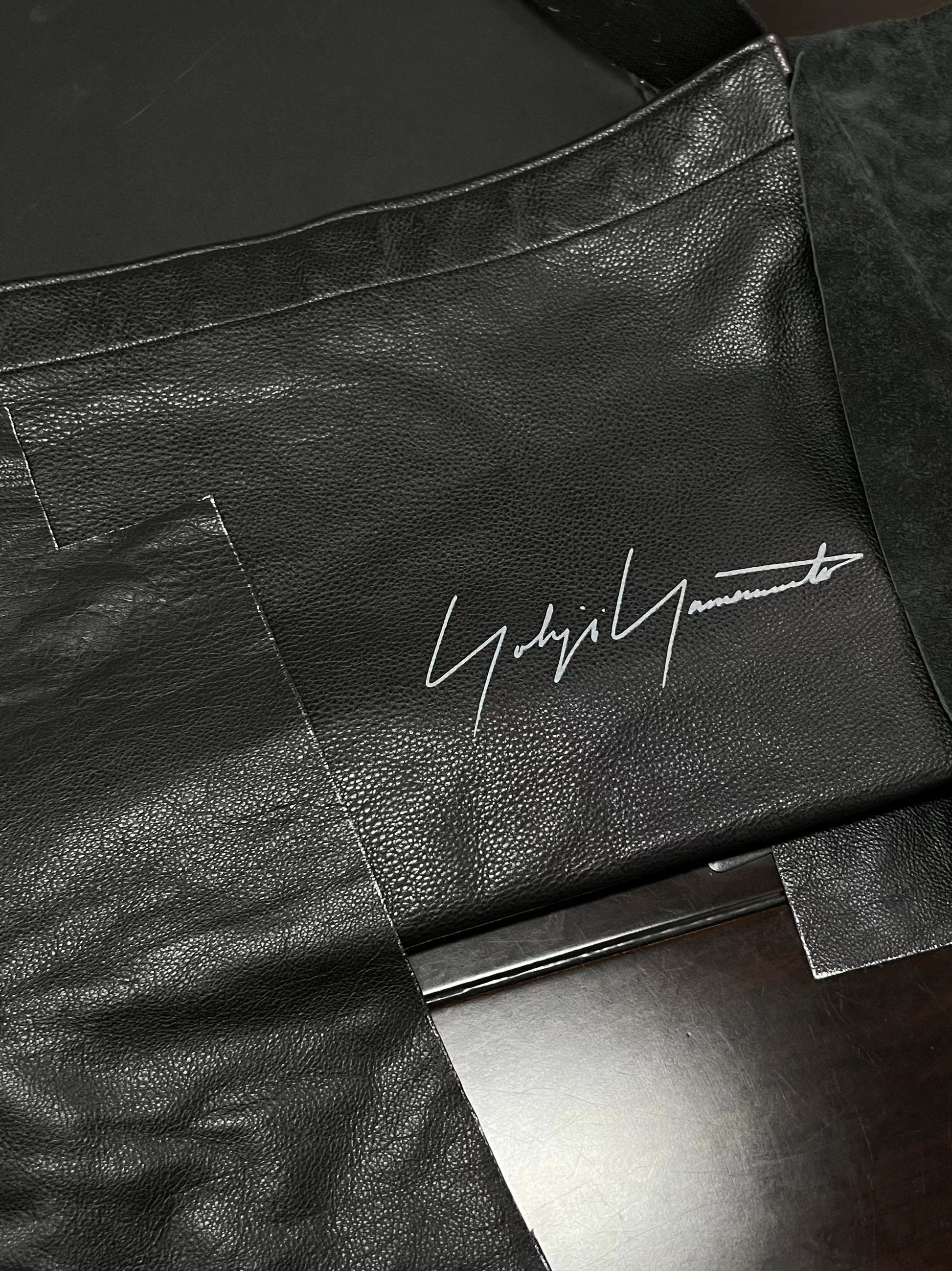 Yohji Yamamoto Aoyama Store Exclusive / Cowhide Shoulder Messenger Bag