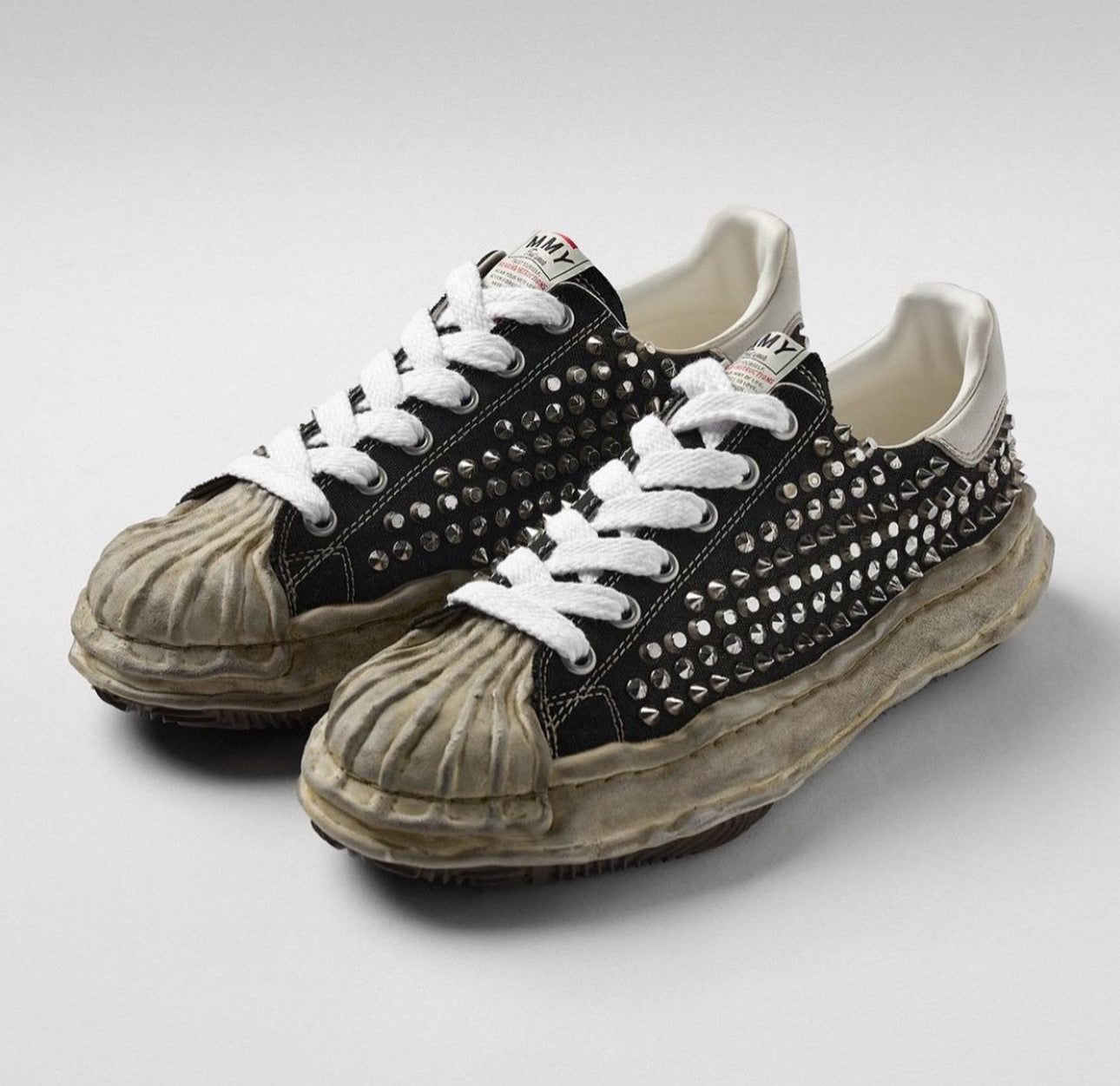 Mihara MMY A13FW736 Studded Distressed Sneakers Melting Canvas Shoes