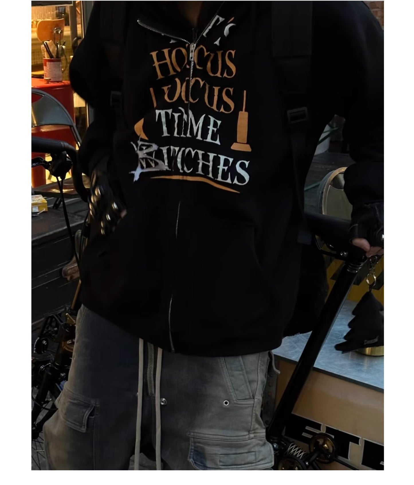 Vetements AW20 ’Hocus Pocus’ Pumpkin Print Zip Hoodie - Opium Pullover