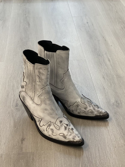 Top-Grain Leather Sole Chelsea Boots -Handcraft Distressed Western Metal Toe Cap - White