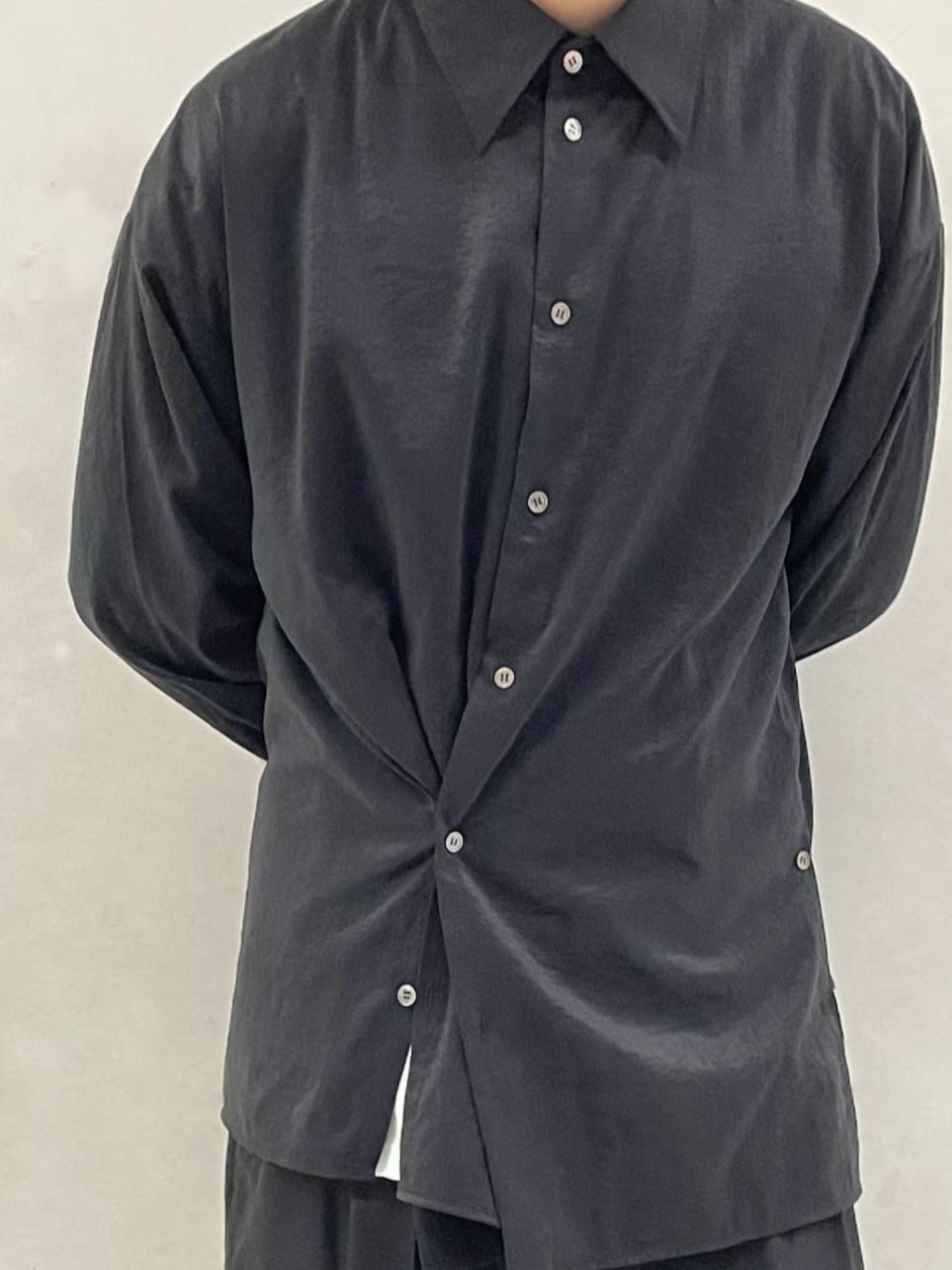 LEMAIRE 25SS New Glossy Dry Silk Shirt – Sage Green Black Edition