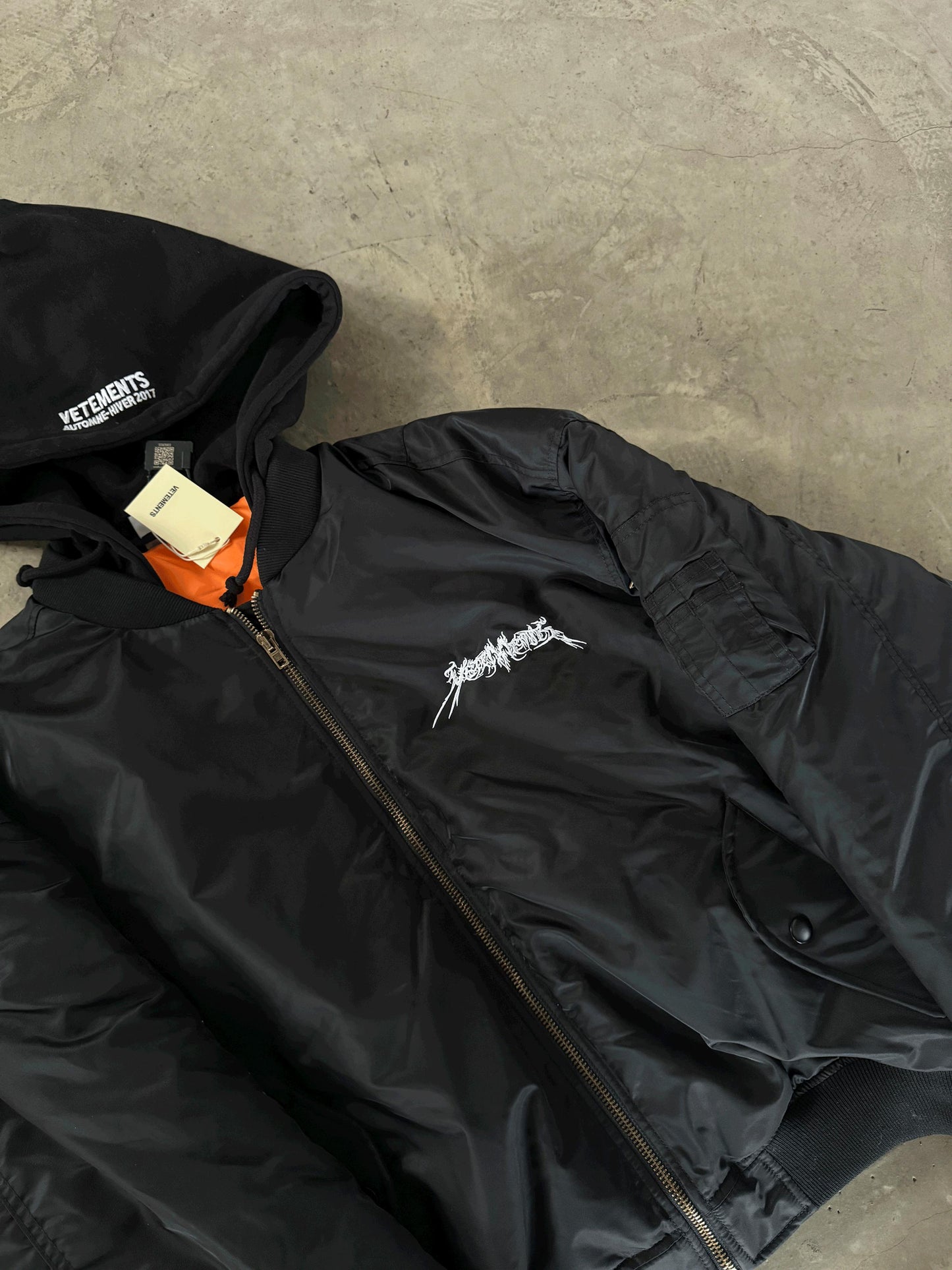 VETEMENTS Heavyweight 17FW TFD Pentagram Bomber Jacket - Oversized Homme Fit