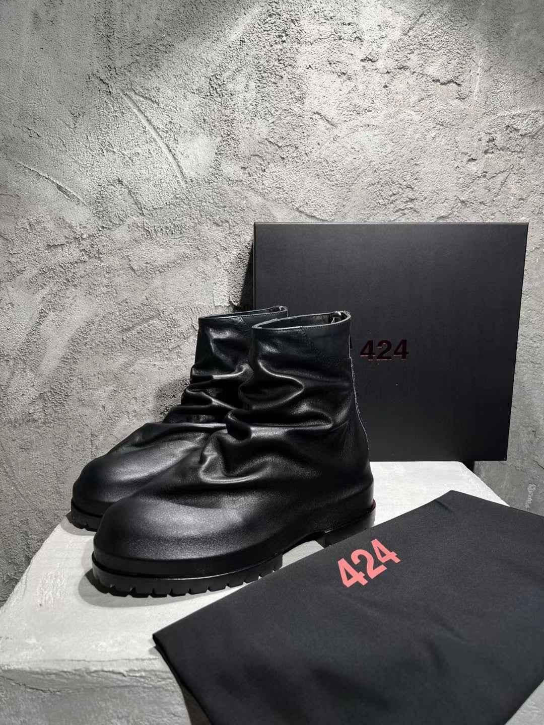 424 on Fairfax Ankle Boots - SS22 Crinkled Zip High-Top Retro Thick-Soled Lambskin