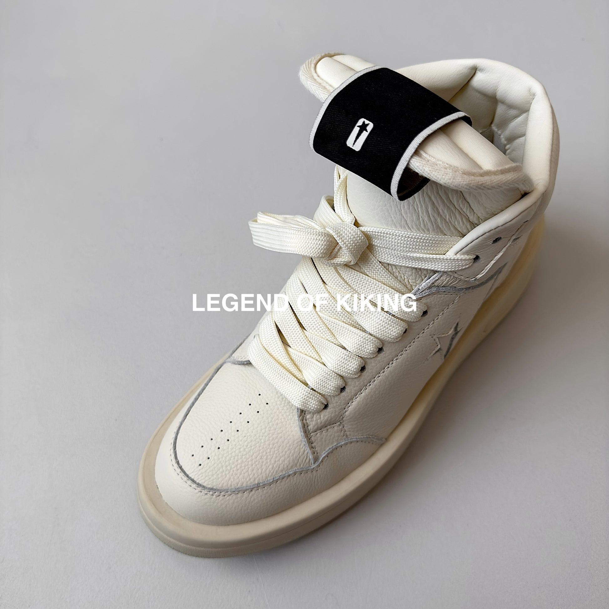RO High-Top Leather Sneakers - Rick Owens Round-Toe Lace-Ups