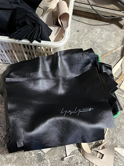 Yohji Yamamoto Aoyama Store Exclusive / Cowhide Shoulder Messenger Bag