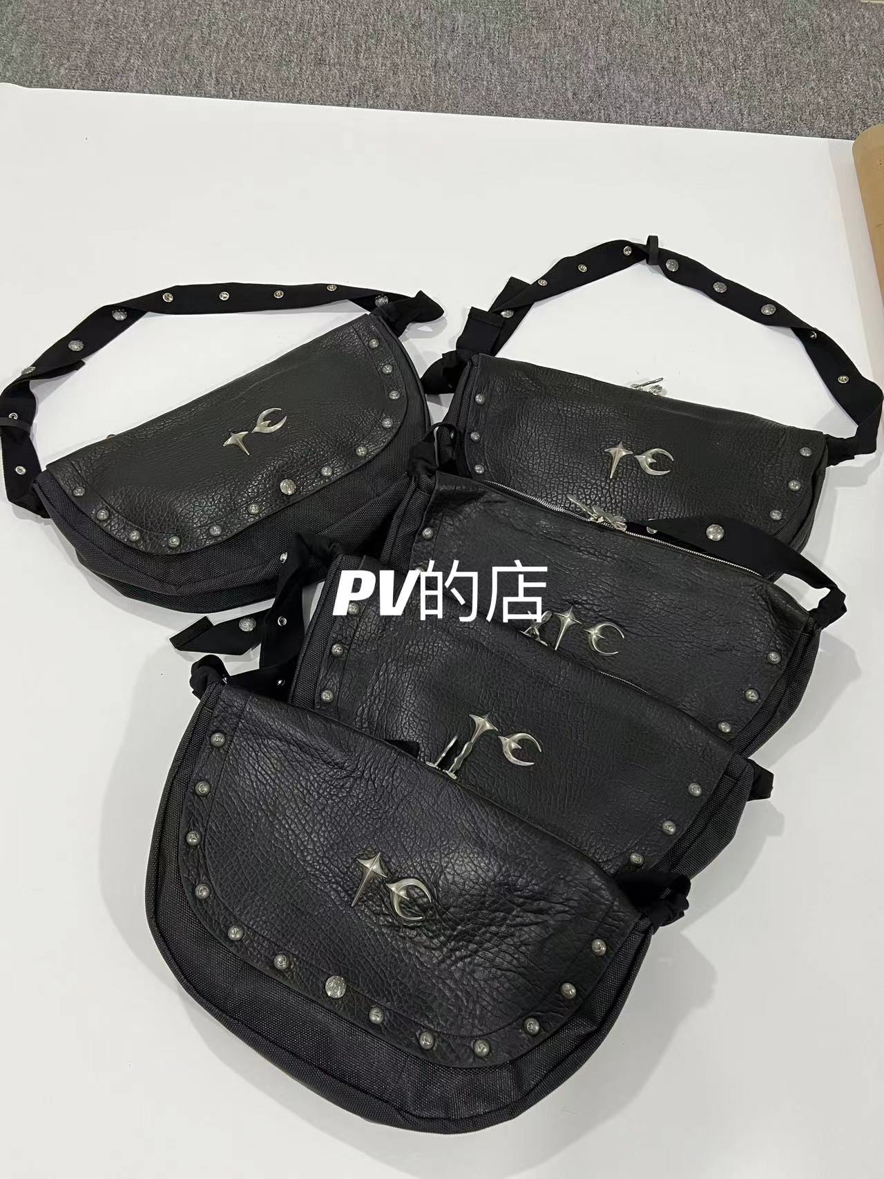 Thug Club 23SS Genuine Leather Shoulder Bag Grain Biker Crossbody Bag - Black