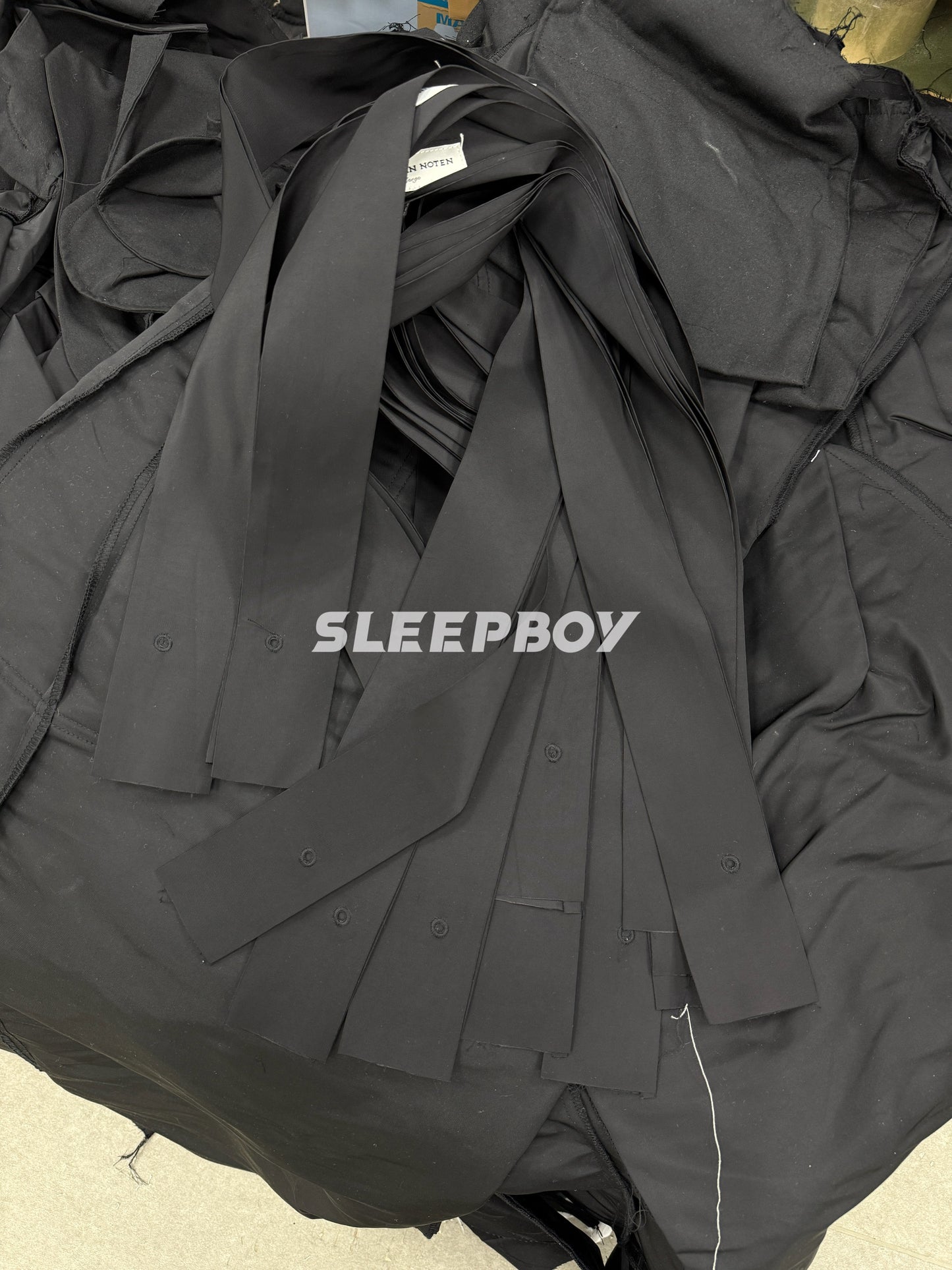 DVN AW24 Asymmetric Cocoon Zip Jacket - Nylon Utility Pants Set Oversized Pocket