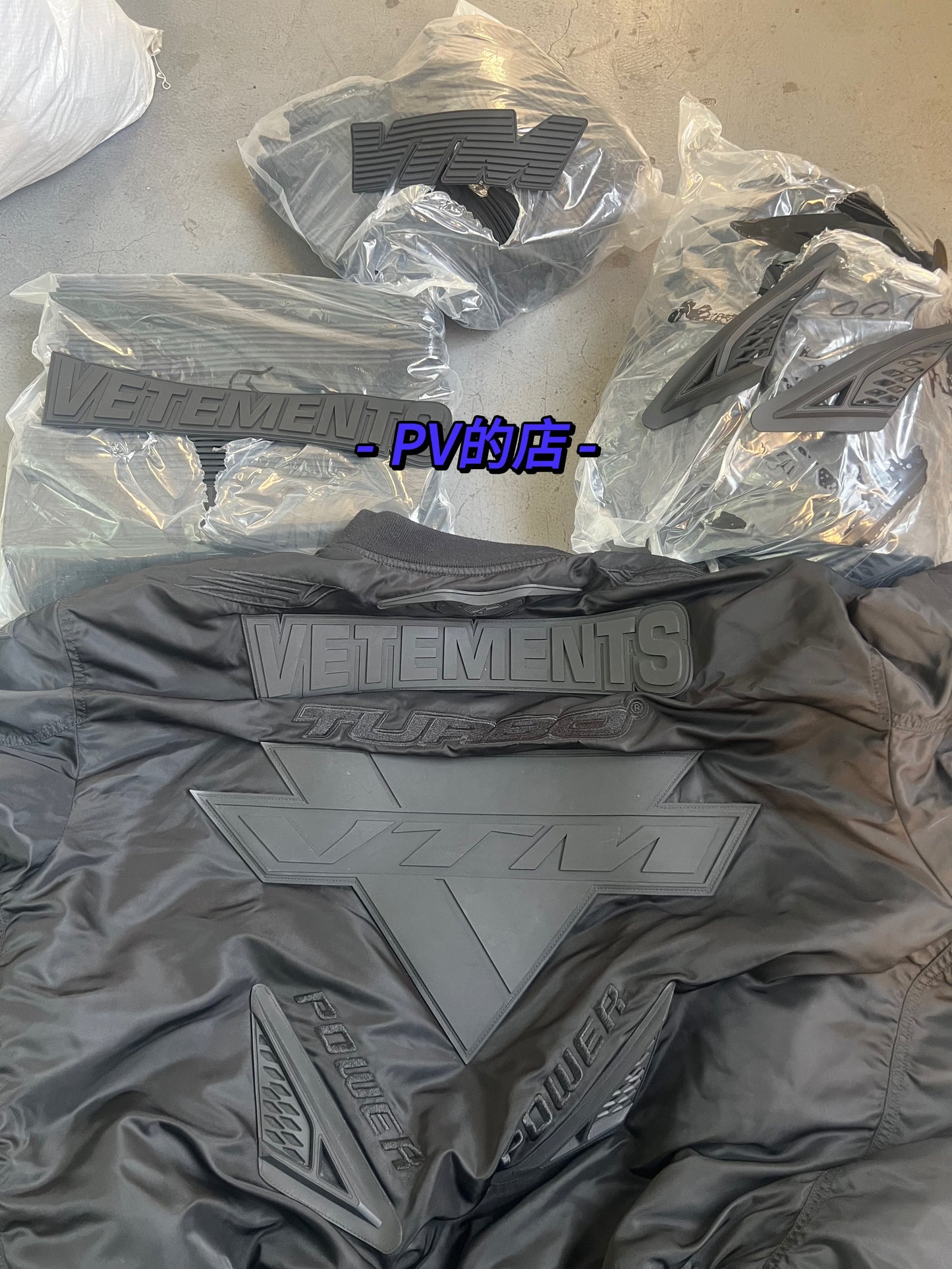 Vetements 23FW Alpha Black Race Car Air Force Jacket Cotton Bomber