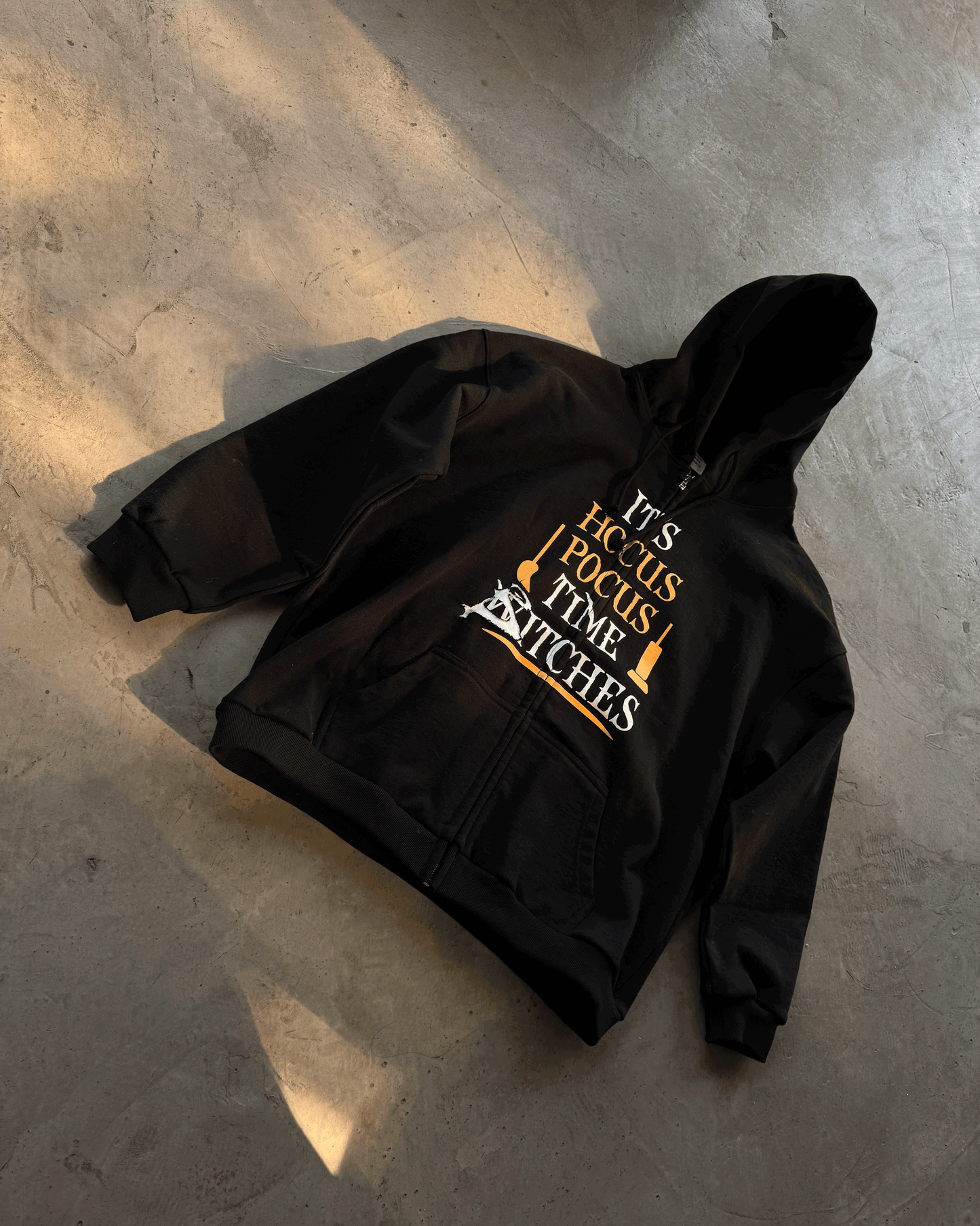 Vetements AW20 ’Hocus Pocus’ Pumpkin Print Zip Hoodie - Opium Pullover