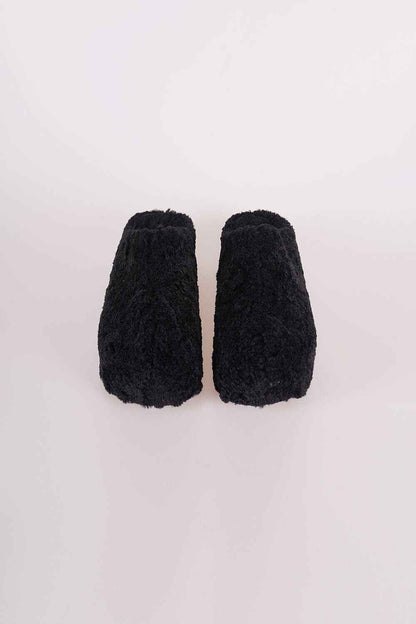 CHILIGIRL Pine Cake Furry Slippers Women Thick Bottom Fuzzy Retro Half Slippers