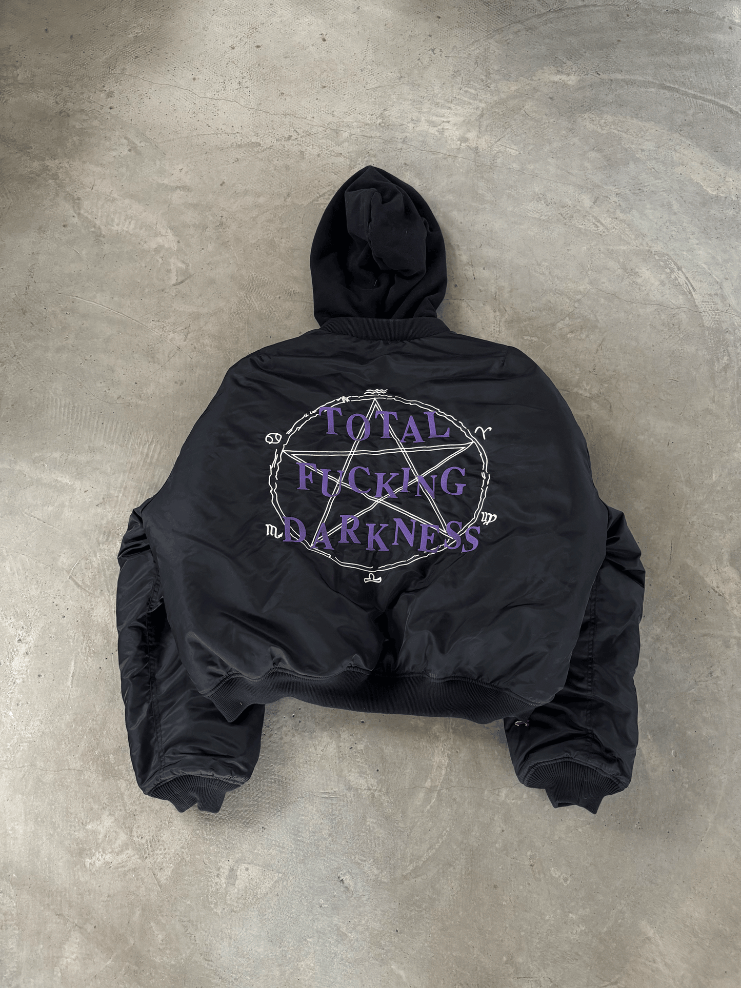 VETEMENTS Heavyweight 17FW TFD Pentagram Bomber Jacket - Oversized Homme Fit