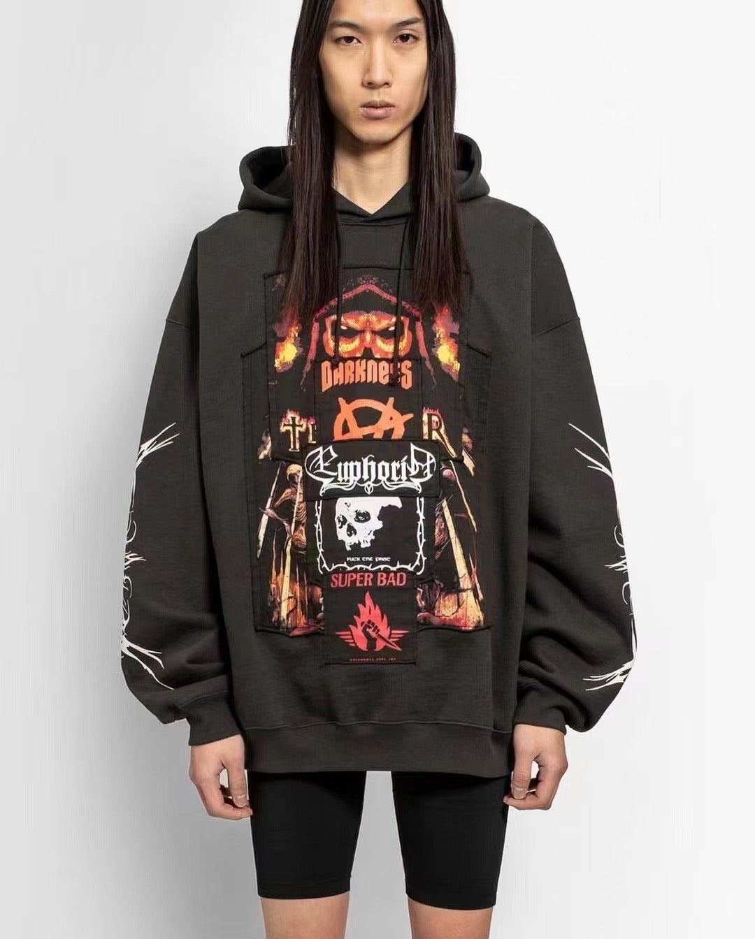 Vetements ’Anti-Tradition’ Heavy Embroidery Patch Distressed Hoodie