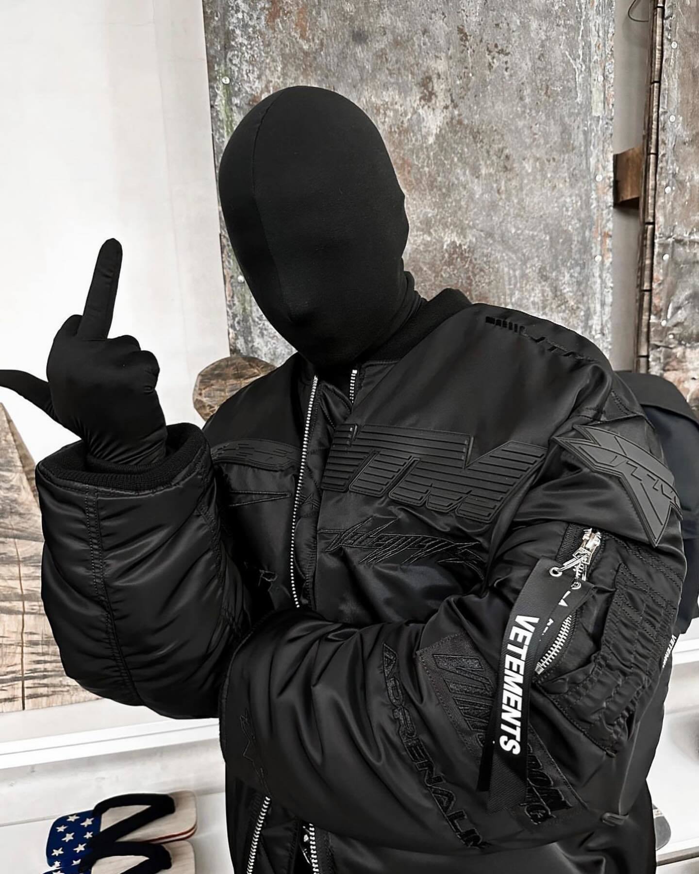 Vetements 23FW Alpha Black Race Car Air Force Jacket Cotton Bomber