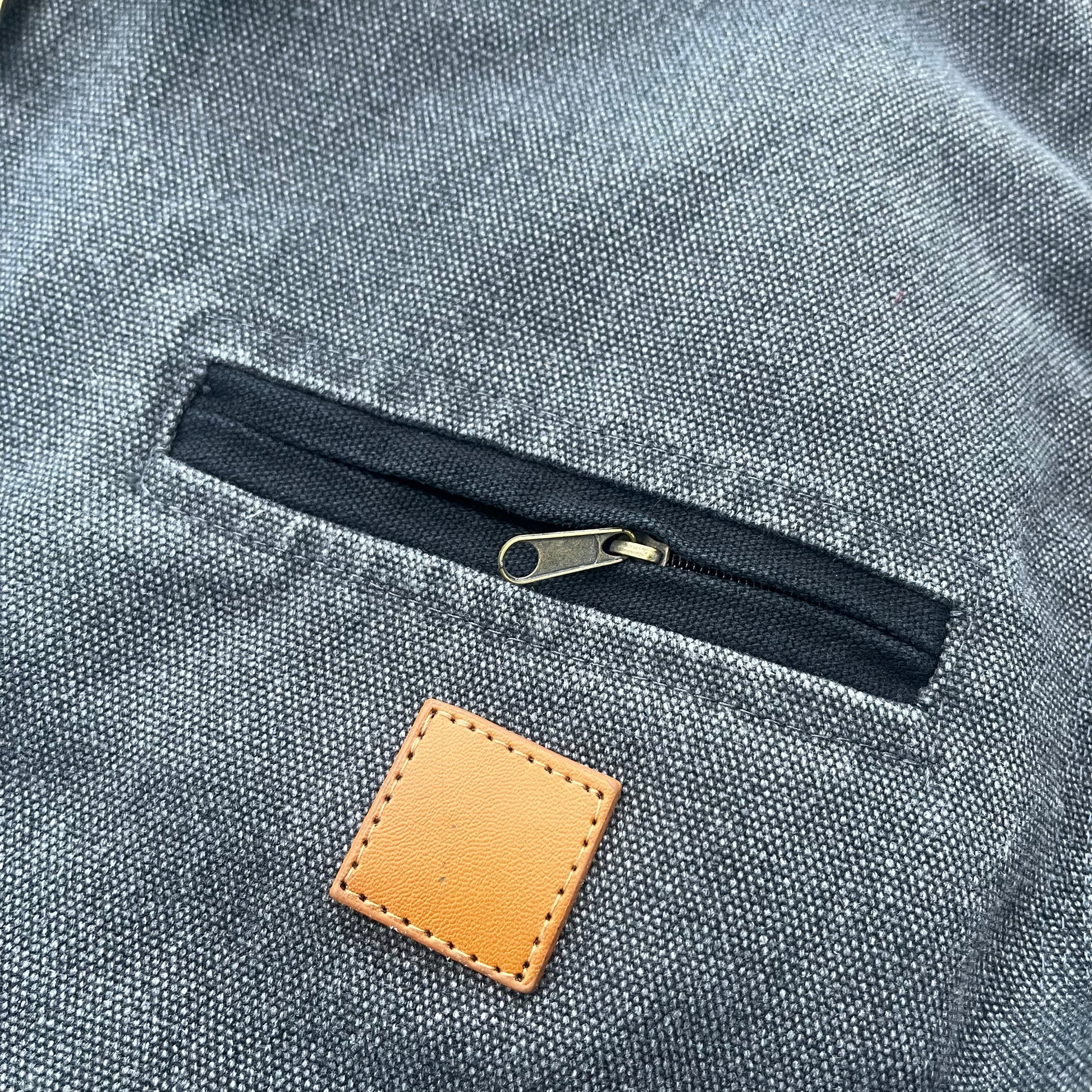 Carhartt J97 Detroit Jacket: Vintage Workwear Canvas Outerwear Cleanfit