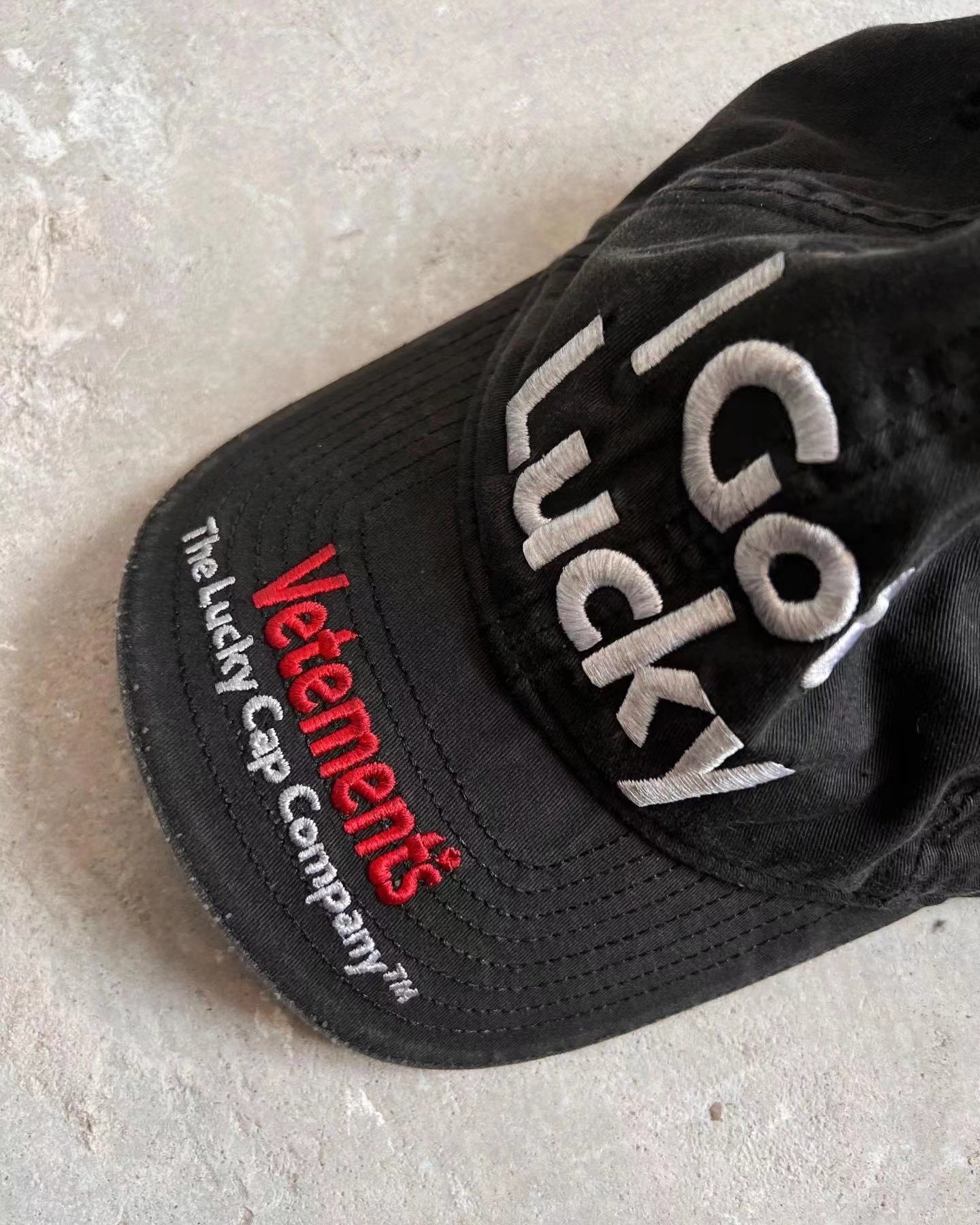 Vetements 22FW Washed Gray Embroidered Baseball Cap ’I Got Lucky’ Long Brim Hat