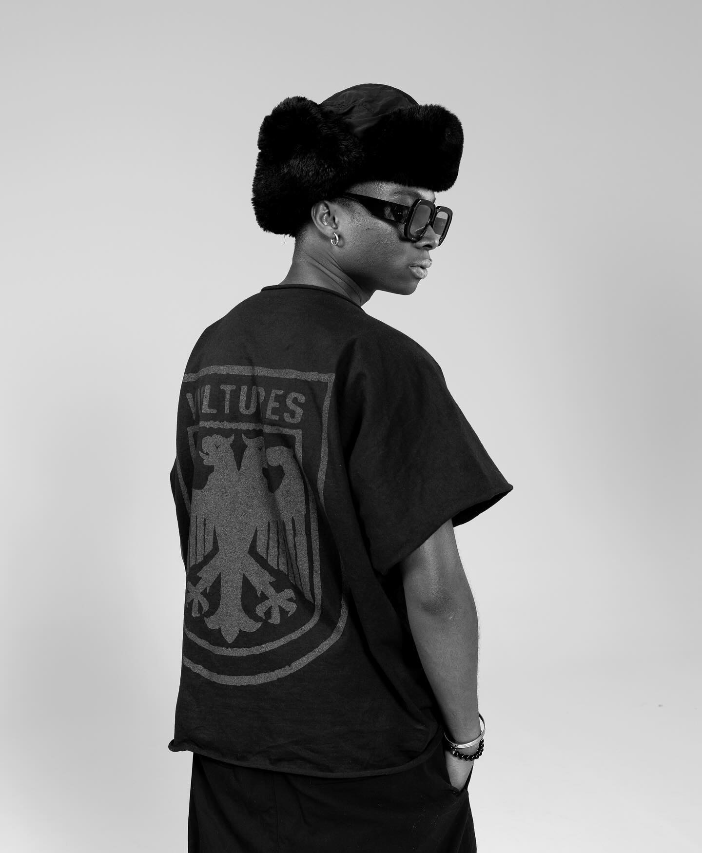 Kanye West New Album ’Vultures’ Merch Tee - YZY PODS Collection