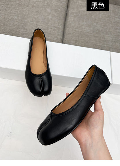 25SS MM6 Classic Slip-On Tabi Shoes - Buttery Lambskin Split-Toe Ballet Flats