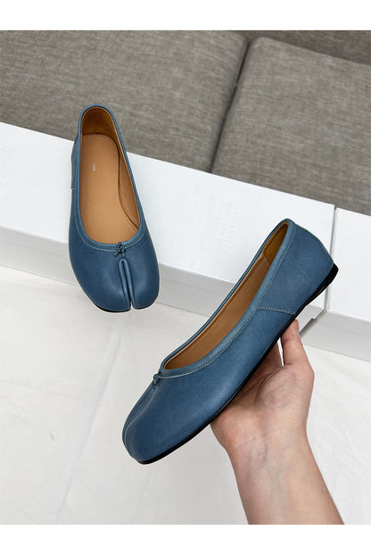 25SS MM6 Classic Slip-On Tabi Shoes - Buttery Lambskin Split-Toe Ballet Flats