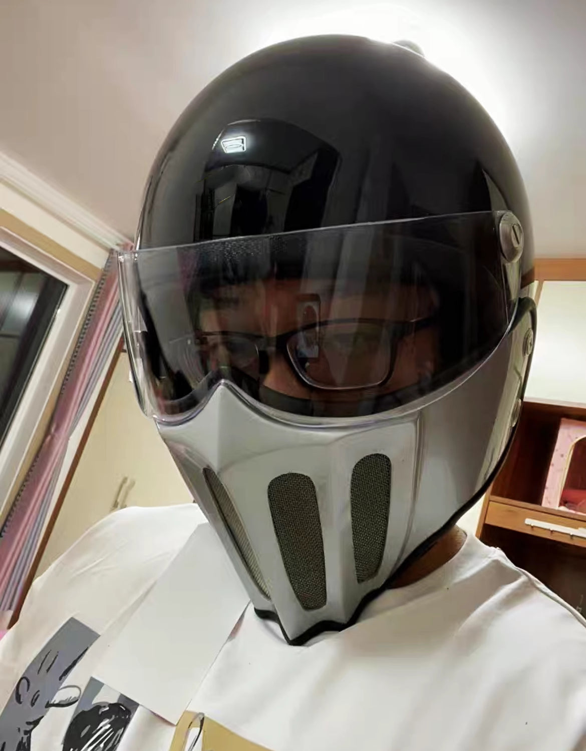 McKense Venom Anti-Fog Cruiser Motorcycle Helmet – Retro German Fiberglass Design