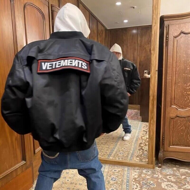 VETEMENTS 19aw Magic Tape Embroidered Flight Jacket Cotton Bomber Down Profile