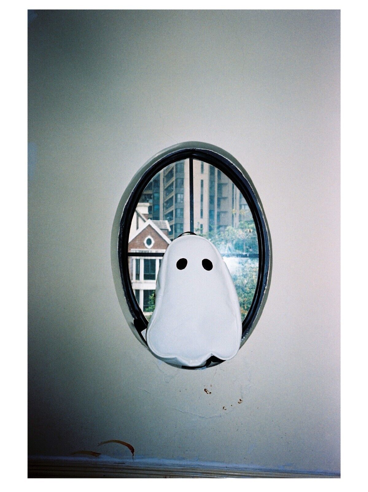 FAC Ghost Backpack /Imp Punk Street Halloween Leather Edition ’I am a ghost bag’ - White
