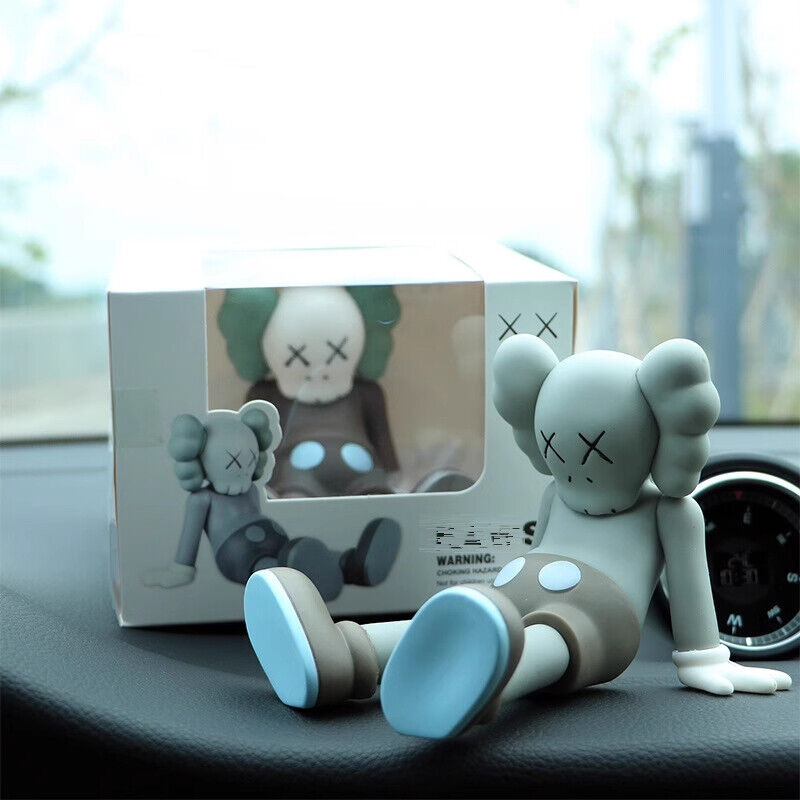 KAWS Figurine Collectible: Toy Handheld Ornament KAWS Covered Face Sesame Street - Special