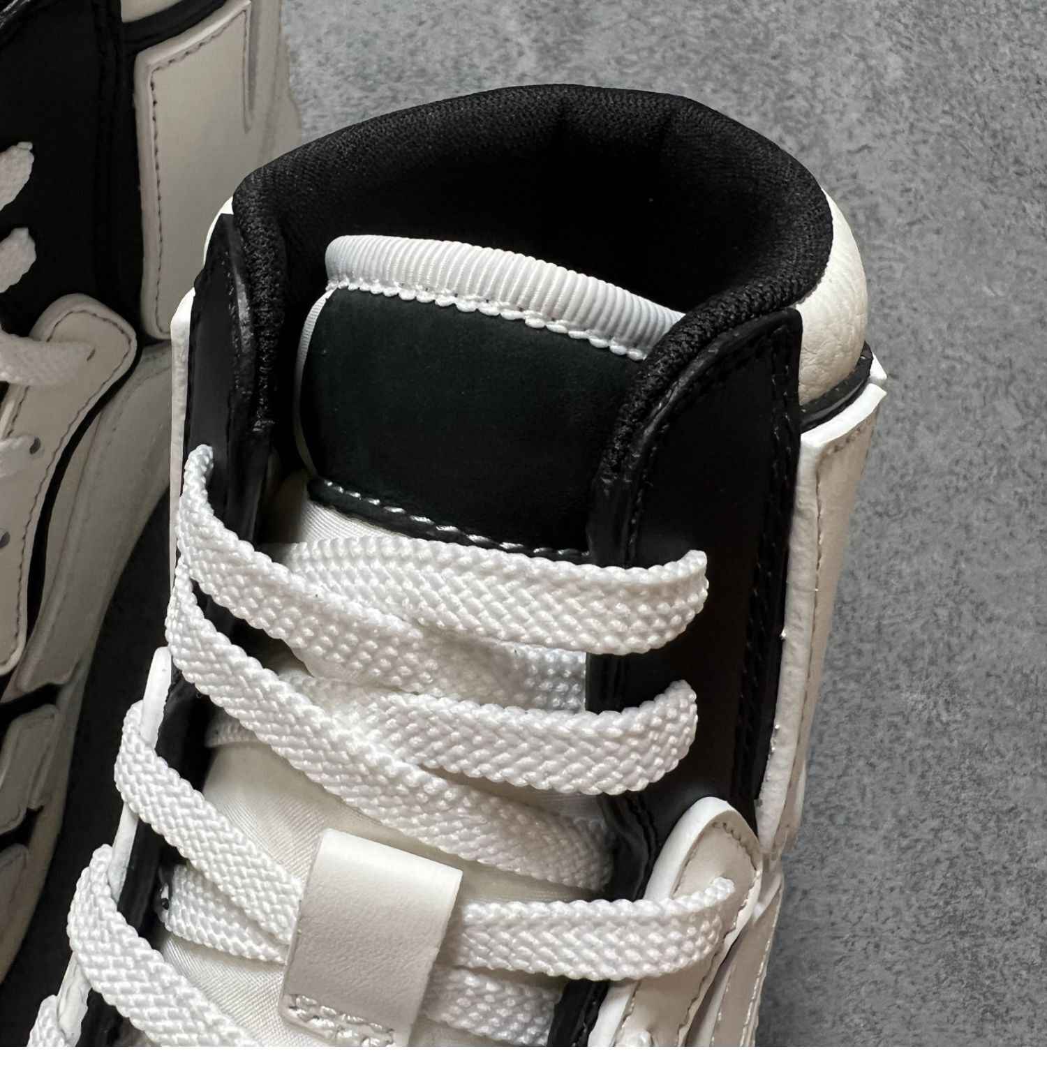 2023SS Bone Shoes Lychee Grain Top Layer Cowhide High-top Leisure Board Shoes