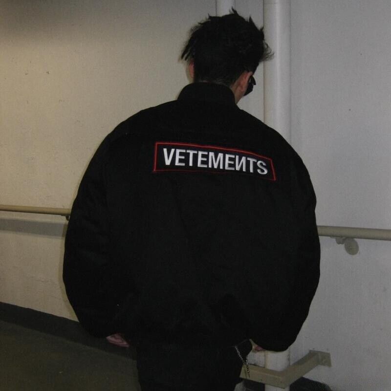 VETEMENTS 19aw Magic Tape Embroidered Flight Jacket Cotton Bomber Down Profile