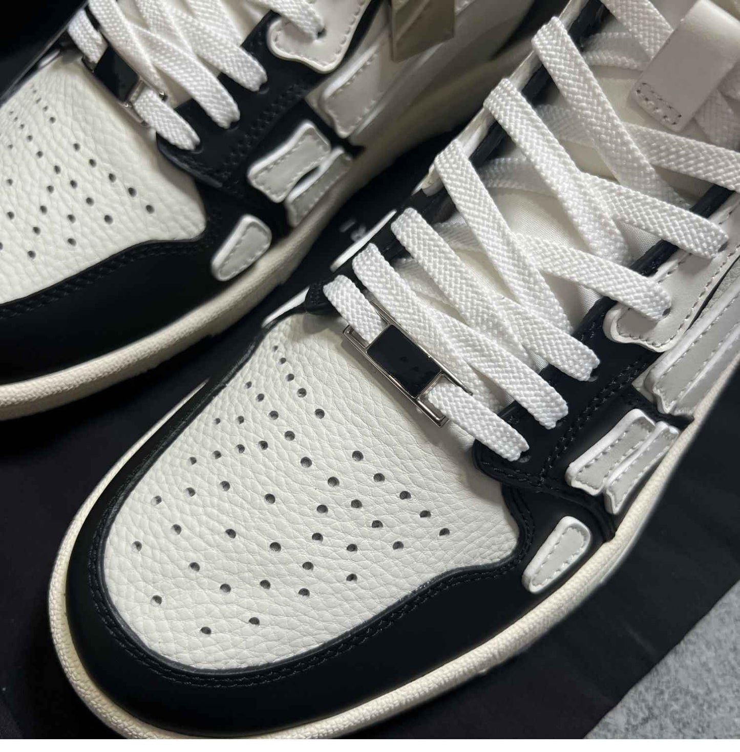 2023SS Bone Shoes Lychee Grain Top Layer Cowhide High-top Leisure Board Shoes