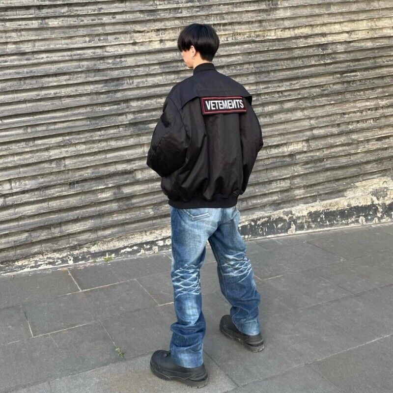 VETEMENTS 19aw Magic Tape Embroidered Flight Jacket Cotton Bomber Down Profile