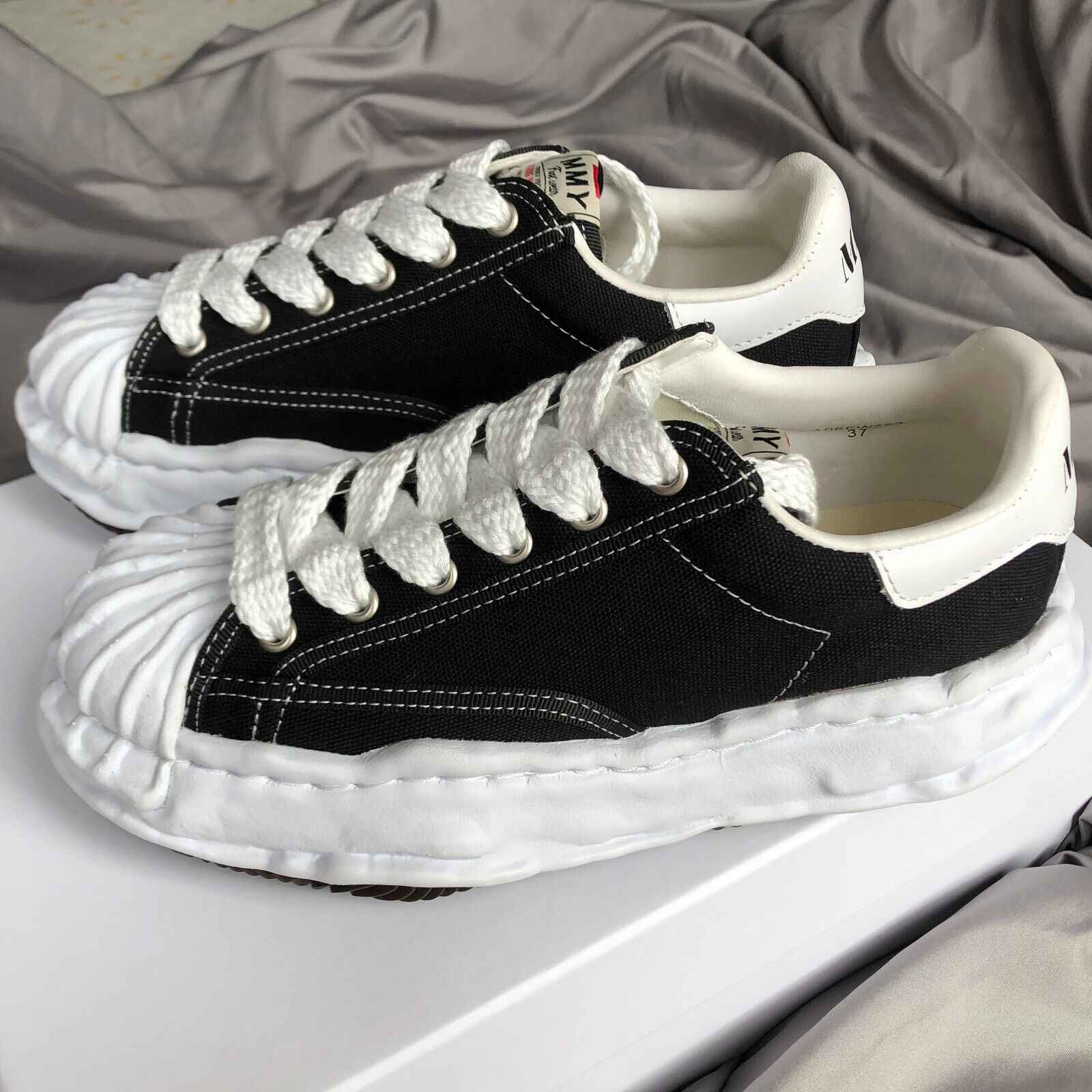 MMY Seashell-Toe Shoes Thick-Soled Unisex Dissolvable Sneakers/Distressed Canvas - Size avaliable 35~47