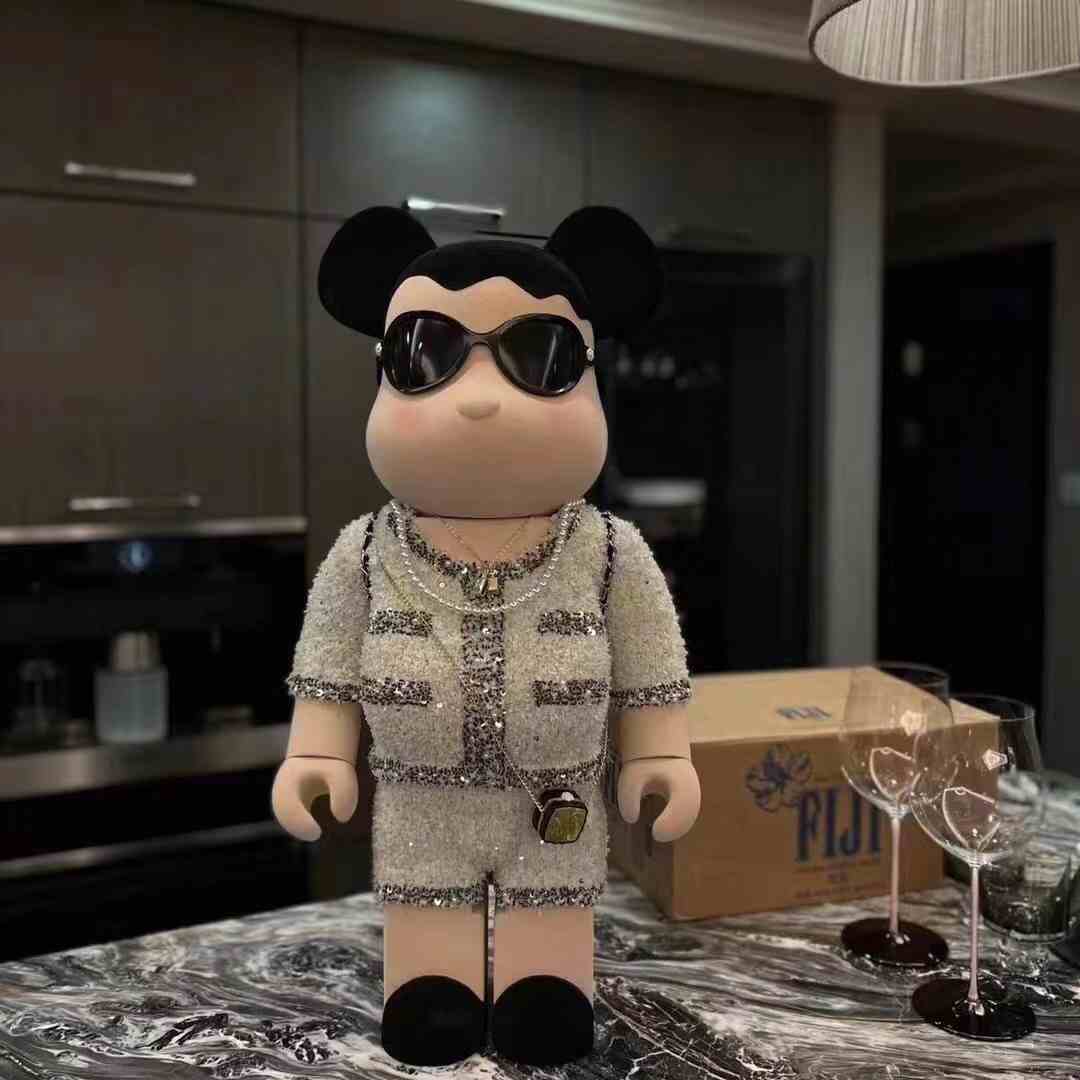 BE@RBRICK 1000% Building Block Figure 70CM | Limited Edition Collectible Bear Toy - Channel (Advanced)