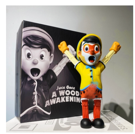 Mighty jaxx first kiss Wood Boy Art Toy - Valentine's Day Limited Edition Figure