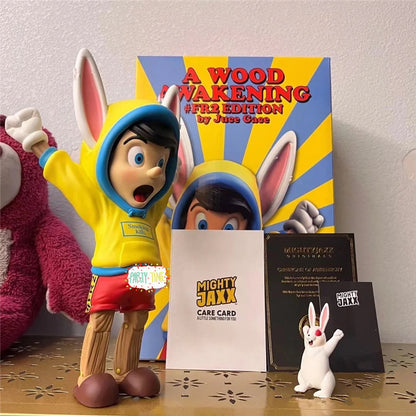 Mighty jaxx first kiss Wood Boy Art Toy - Valentine's Day Limited Edition Figure