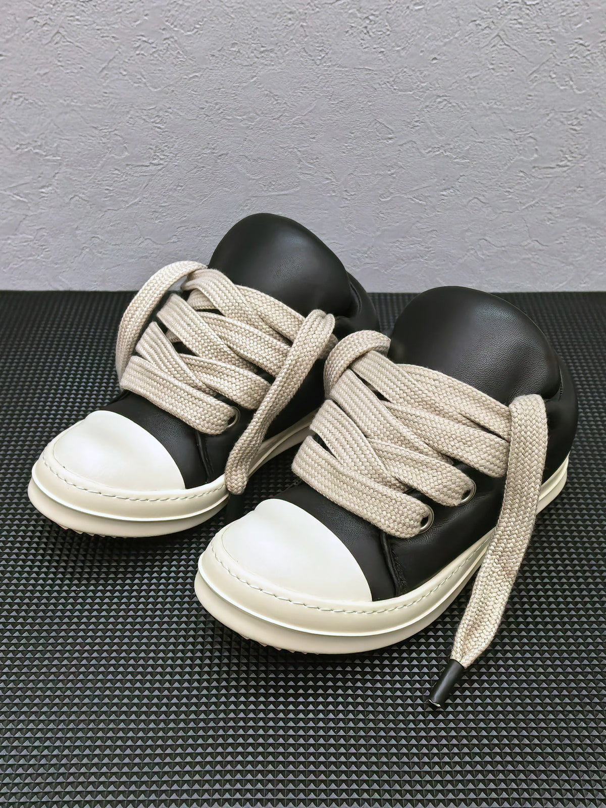 RO Jumbo Lace Padded Low Sneaker - Rick Owen Chunky Leather