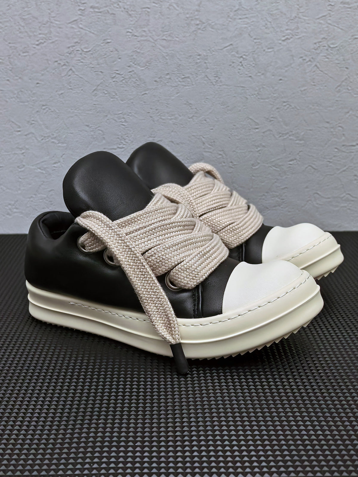 RO Jumbo Lace Padded Low Sneaker - Rick Owen Chunky Leather