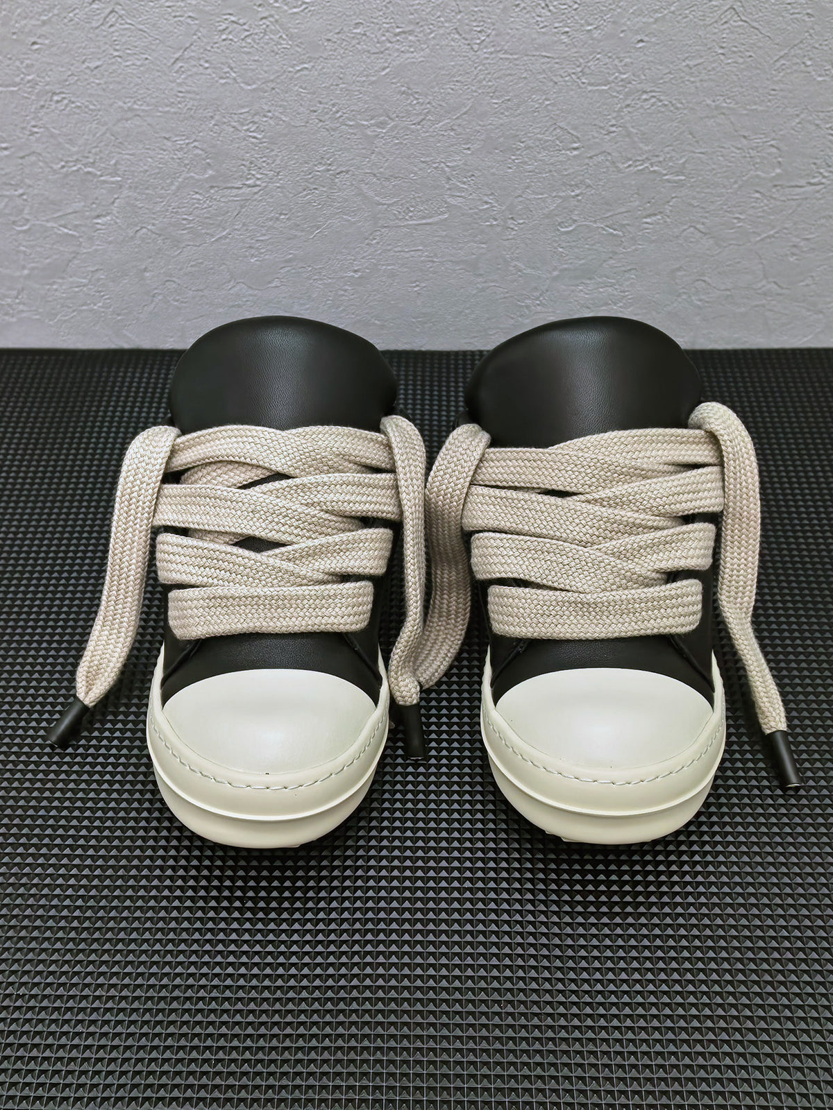 RO Jumbo Lace Padded Low Sneaker - Rick Owen Chunky Leather