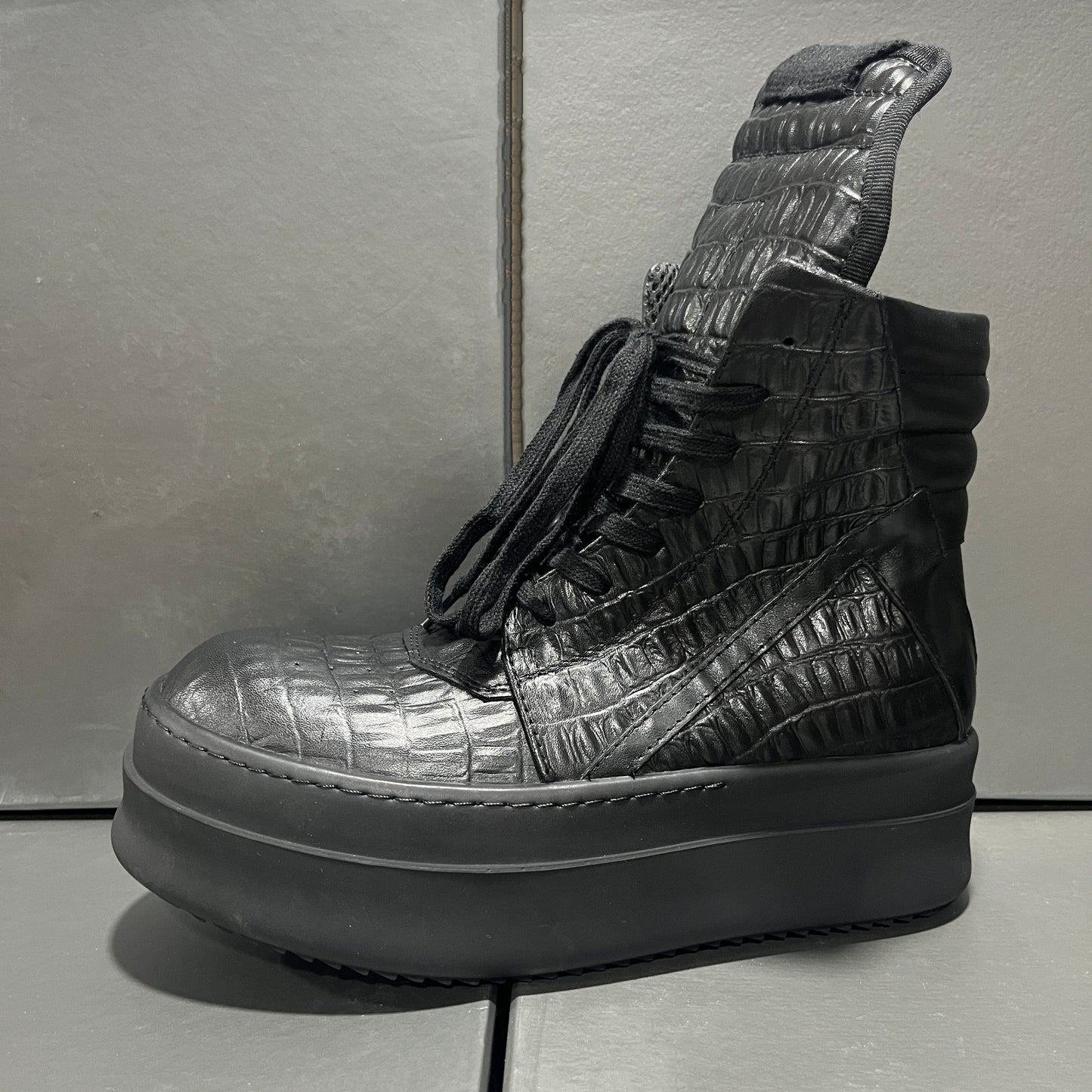 Revised RO Geobasket High-Top - Rick Owens Snake Embossed Leather  Size avaliable 35~48 / All-Black Croc-Embossed Chu