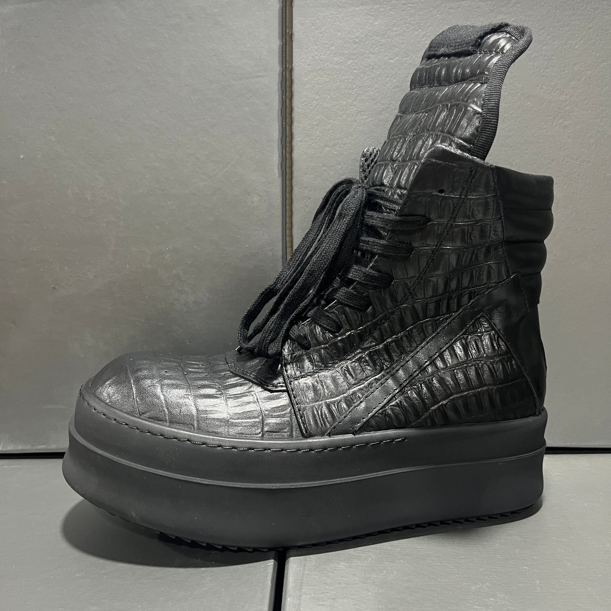 Revised RO Geobasket High-Top - Rick Owens Snake Embossed Leather  Size avaliable 35~48 / All-Black Croc-Embossed Chu