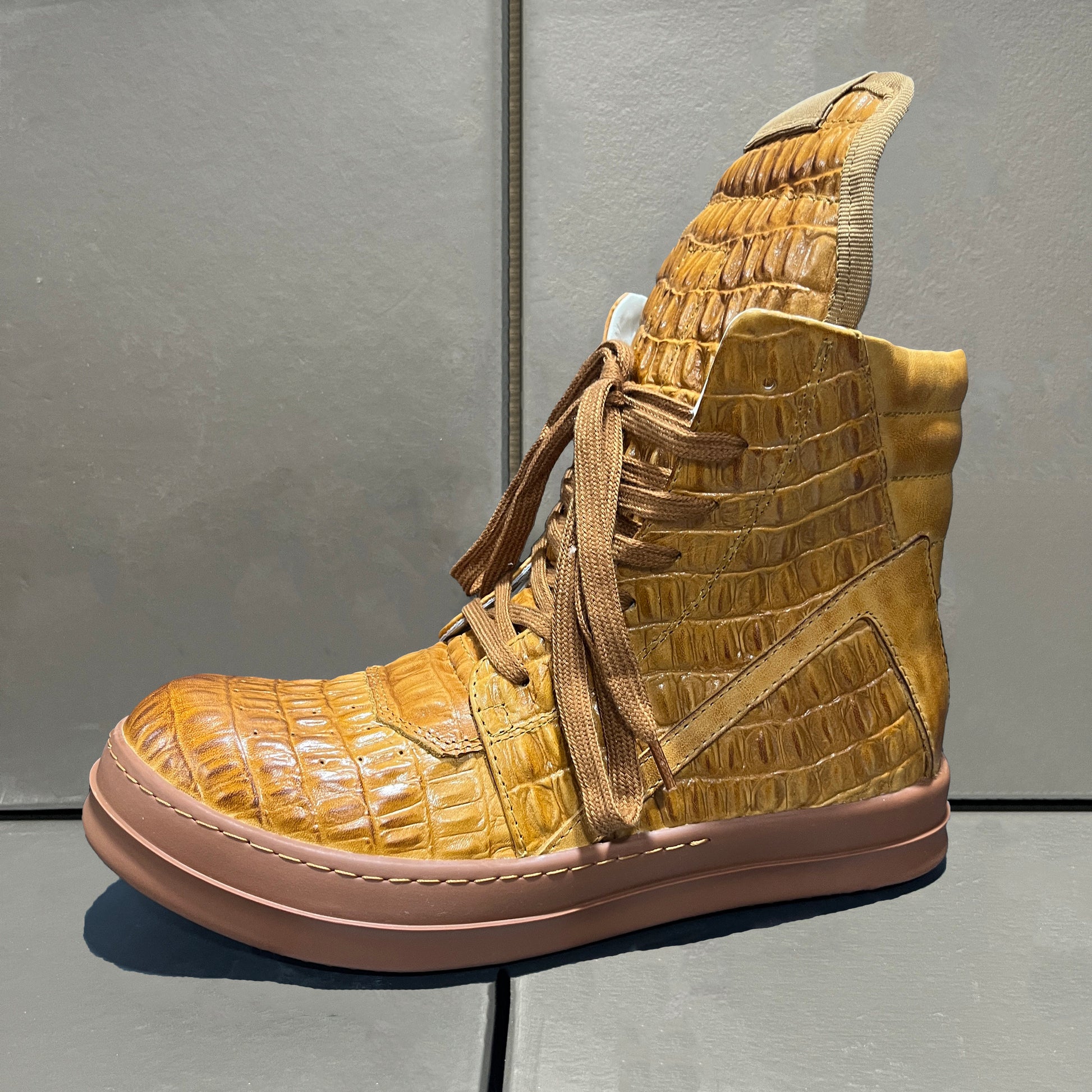 Revised RO Geobasket High-Top - Rick Owens Snake Embossed Leather  Size avaliable 35~48 / Brown Croc-Embossed Triangl