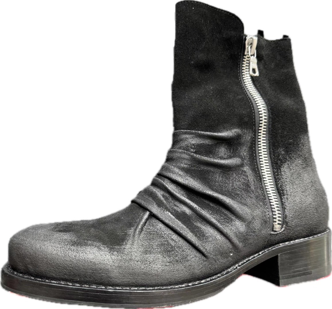AMIRI 16OG Crinkled Chelsea Boots -Distressed Leather Ankle Boots - Black
