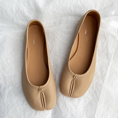 25SS MM6 Classic Slip-On Tabi Shoes - Buttery Lambskin Split-Toe Ballet Flats - Nude