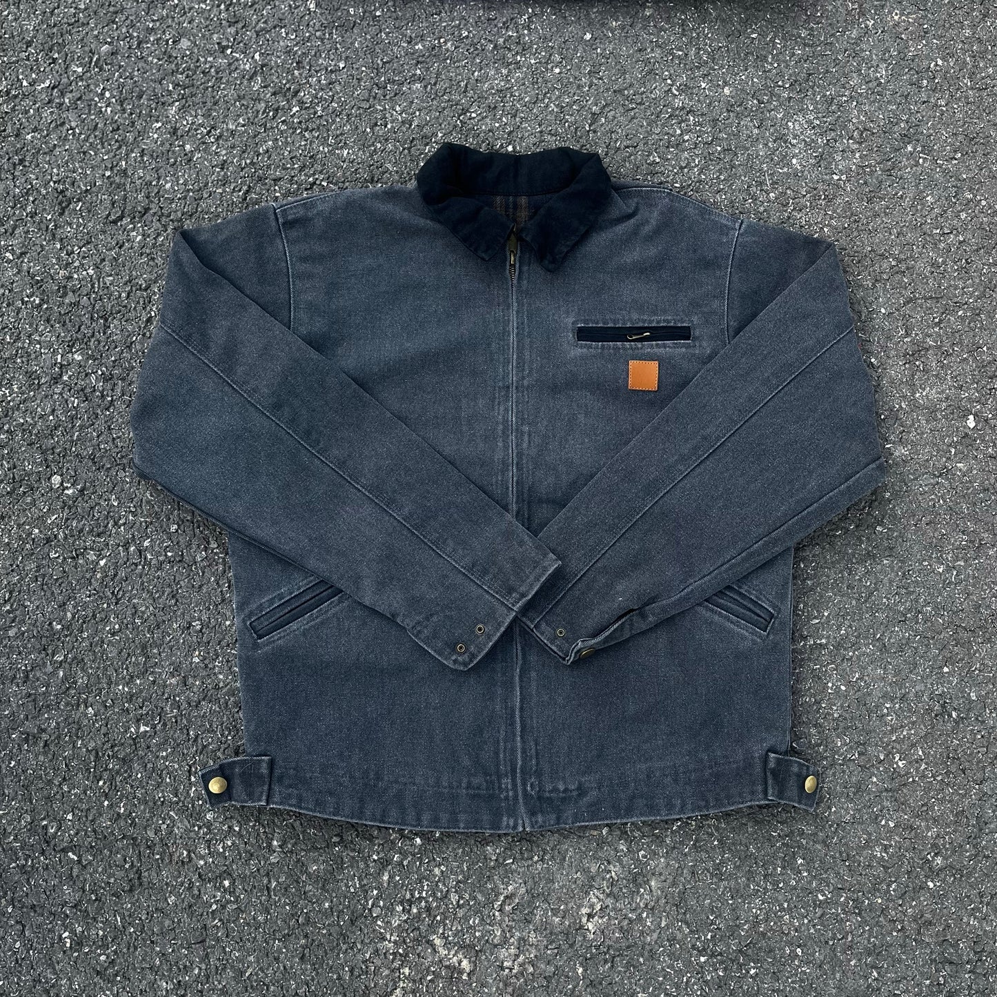 Carhartt J97 Detroit Jacket: Vintage Workwear Canvas Outerwear Cleanfit
