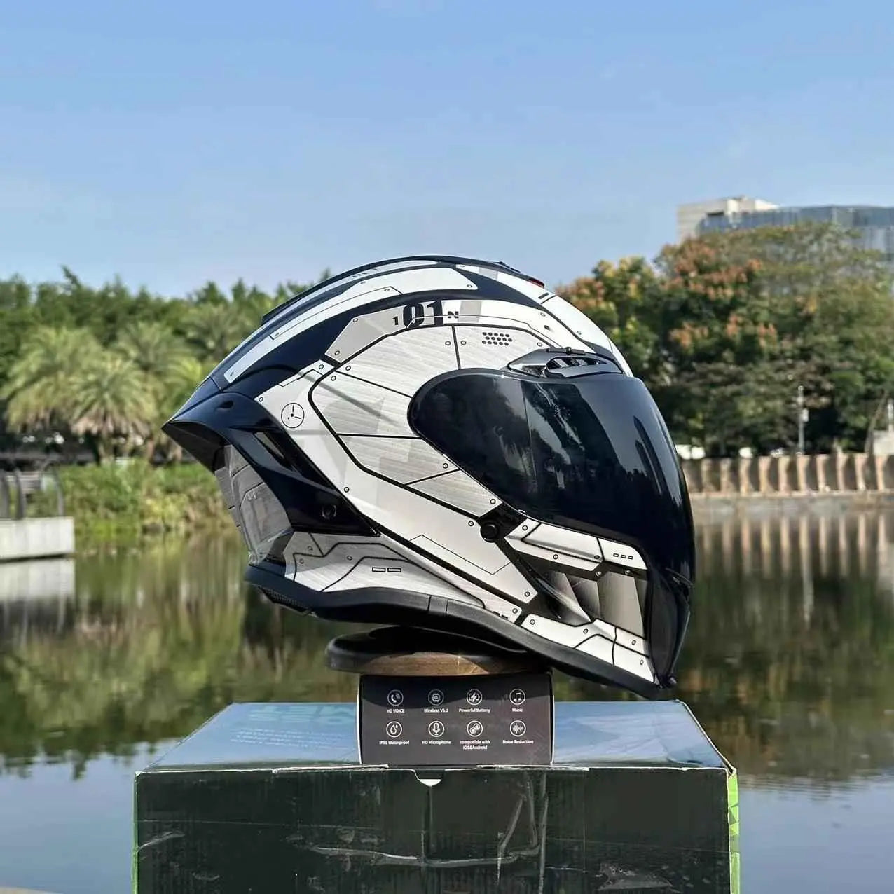Mecha NBTK Motorcycle Helmet - Full-Cover Retro Design Bluetooth 3C DOT & Dual Visor