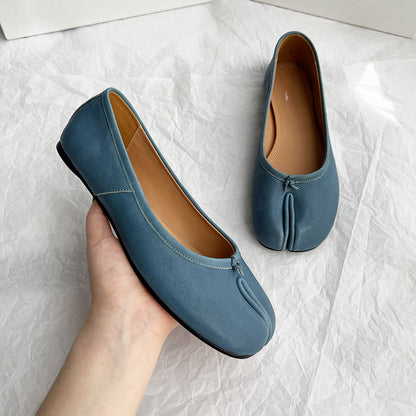 25SS MM6 Classic Slip-On Tabi Shoes - Buttery Lambskin Split-Toe Ballet Flats - Blue